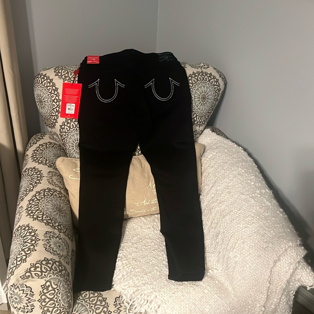 True Religion Black jeans, NWT. Jennie curvy,midrise skinny, European W30 size